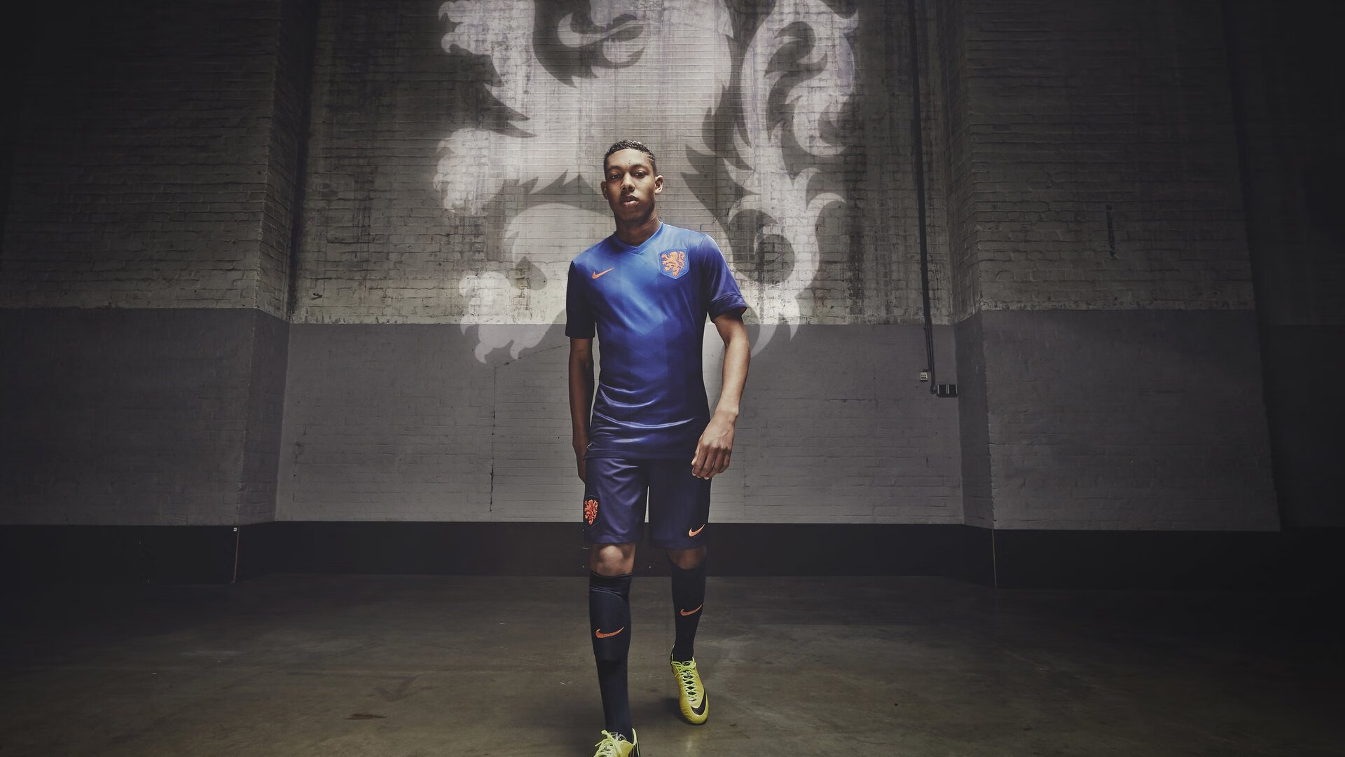 开云app下载-北美球员加盟亚洲联赛，打破传统球员转会，北美洲的球队